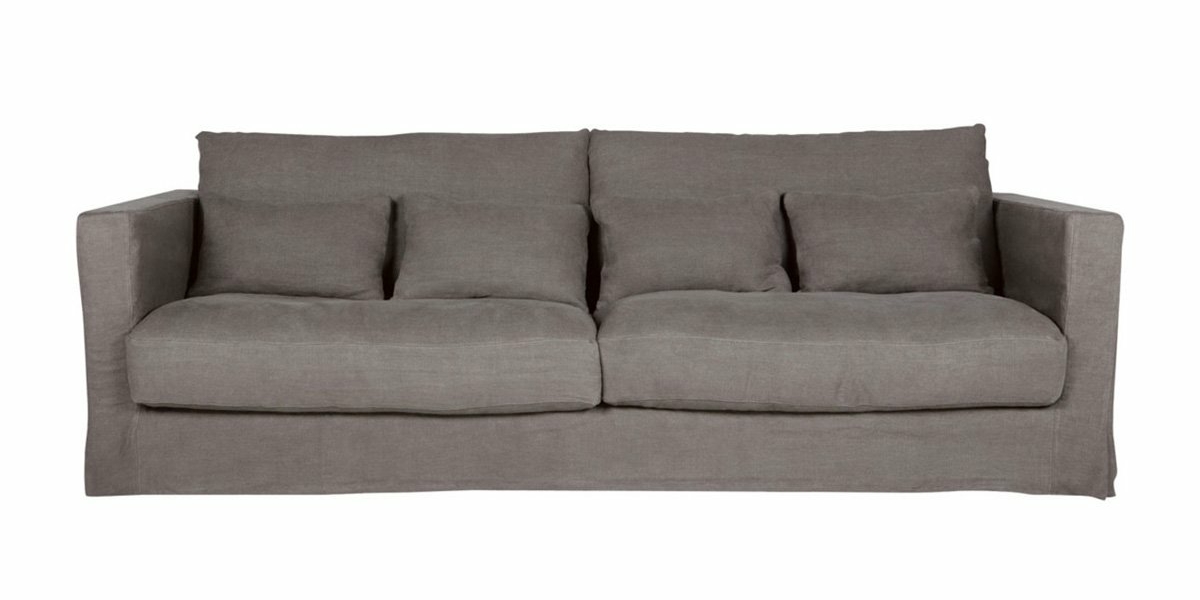 Découvrez le confort de ce canapé gris trois places doté d'un dossier et d'accoudoirs rembourrés, sur fond blanc épuré. Une véritable touche d'élégance parisienne pour votre espace de vie. Canape Paris by Atelier Bis