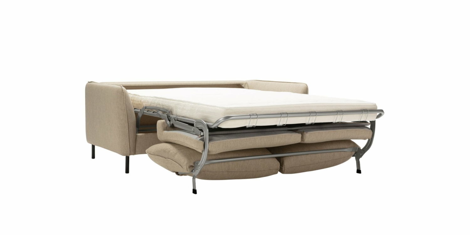 Élégant et polyvalent, ce canapé convertible beige se transforme gracieusement en lit, alliant harmonieusement style et fonctionnalité. Conçu dans un souci de qualité, il offre un confort exceptionnel, ce qui en fait un choix idéal pour tout espace de vie moderne. Canape Paris by Atelier Bis
