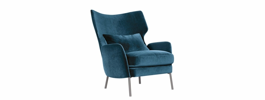 Découvrez l'élégance de notre fauteuil en velours bleu, doté d'un dossier haut et de pieds fins en métal, parfait pour tout showroom. Il est livré avec un coussin assorti pour plus de confort. Canape Paris by Atelier Bis