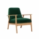 Fauteuil vert rembourré avec structure et pieds en bois, au design moderne du milieu du siècle. Fabriquée dans un souci de qualité, cette pièce trouverait sa place dans n'importe quel showroom parisien. Canape Paris by Atelier Bis