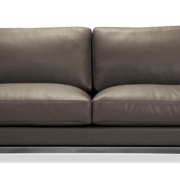 Un canapé en cuir gris moderne avec des pieds en métal élégants, présentant une qualité exceptionnelle sur un fond blanc immaculé. Canape Paris by Atelier Bis