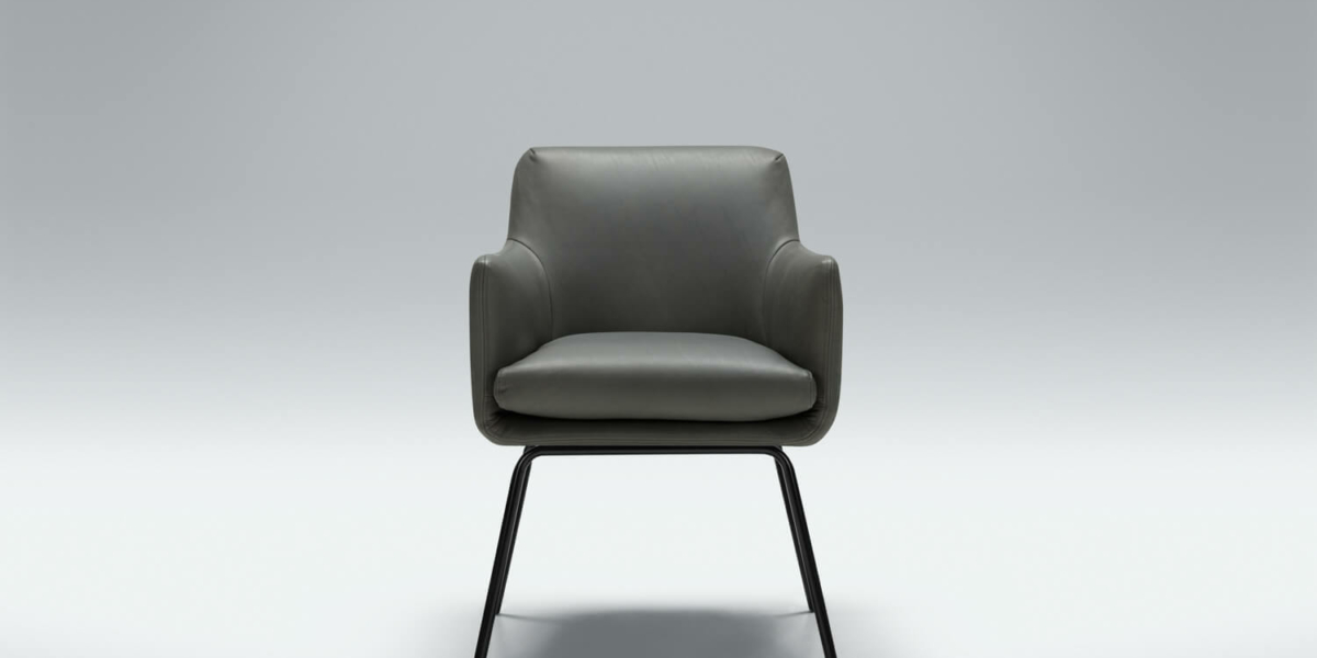 61ceddebd0a0a539c4ecb65e_MOA_bistro_chair_Aniline_7_2 Fauteuil Moa Bistro en tissu gris avec un plaid en laine et un tapis berbère Le fauteuil en tissu gris est agrémenté d'un plaid en laine, reposant sur un tapis berbère, ajoutant une touche de confort à un salon scandinave.