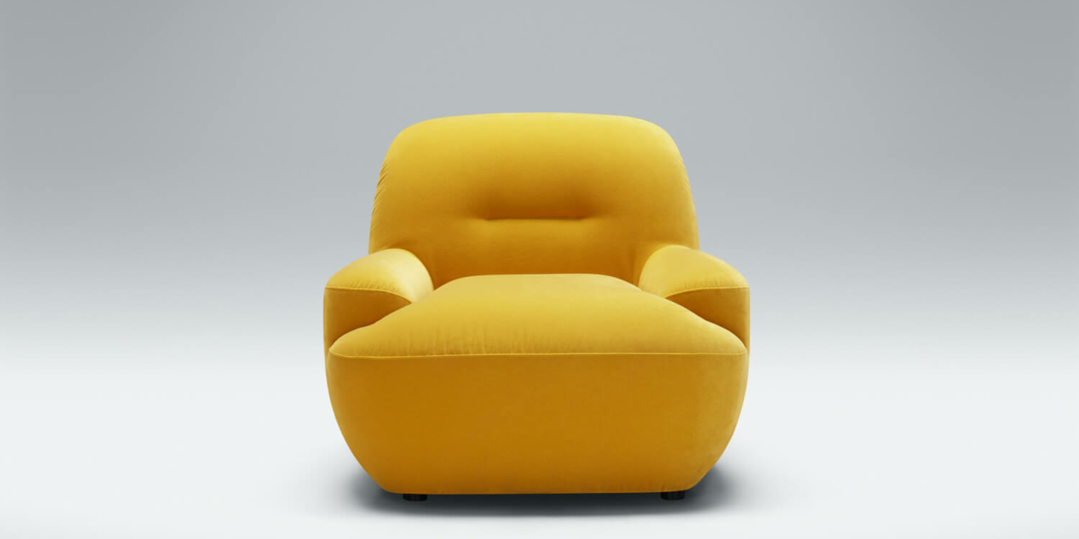 61cedebcbaf02f22e5a53e8a_8_UMA_studio_armchair_classic_velvet_16_yellow_1 Fauteuil Uma en tissu jaune moutarde avec des coussins marron Le fauteuil en tissu jaune moutarde est agrémenté de coussins marron, apportant une touche chaleureuse et accueillante au salon.