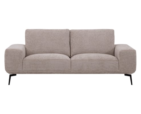 Canapé deux places gris moderne avec pieds en métal noir sur fond blanc, offrant une qualité exceptionnelle à un prix avantageux. Canape Paris by Atelier Bis