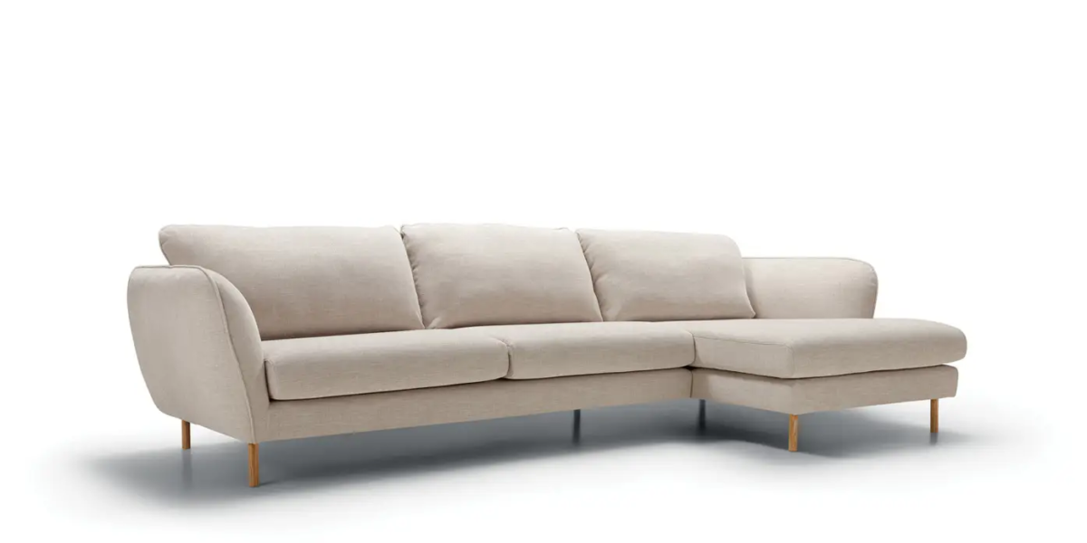 EMMA_SITS-canape-paris_angle-05 Vue latérale du canapé d'angle Paris montrant les pieds en bois.